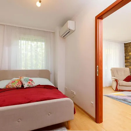 Lily By Interhome 블로톤퓌레드