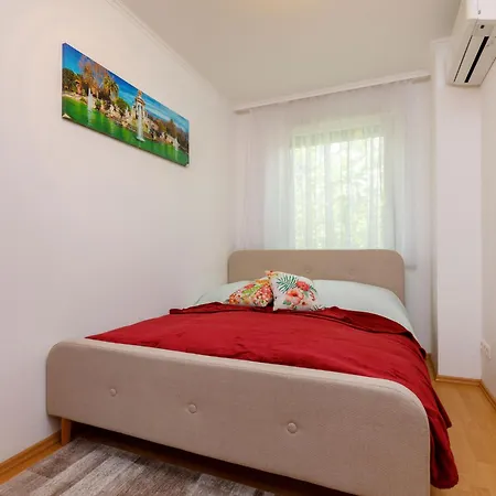 Lily By Interhome Apartman *