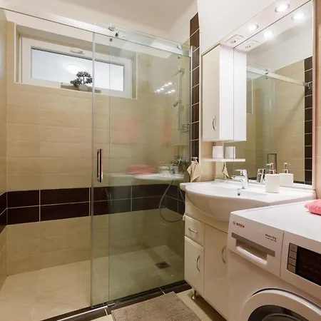 Lily By Interhome 블로톤퓌레드